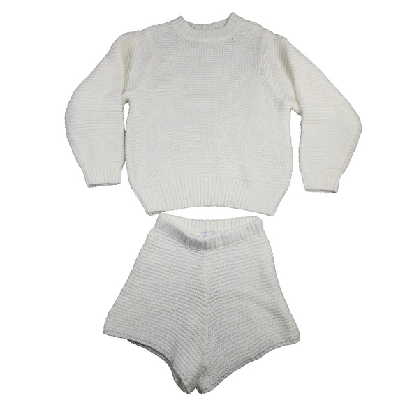 Sabo Skirt Sweaters - Sabo Skirt Set Women's Cream Knit Crewneck Sweater & Knit Shorts. Size XS